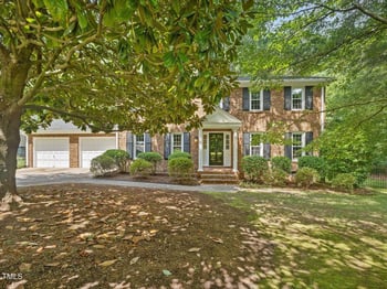 128 Castlewood Dr, Cary, NC 27511