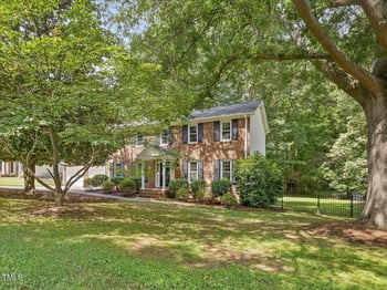 128 Castlewood Dr, Cary, NC 27511