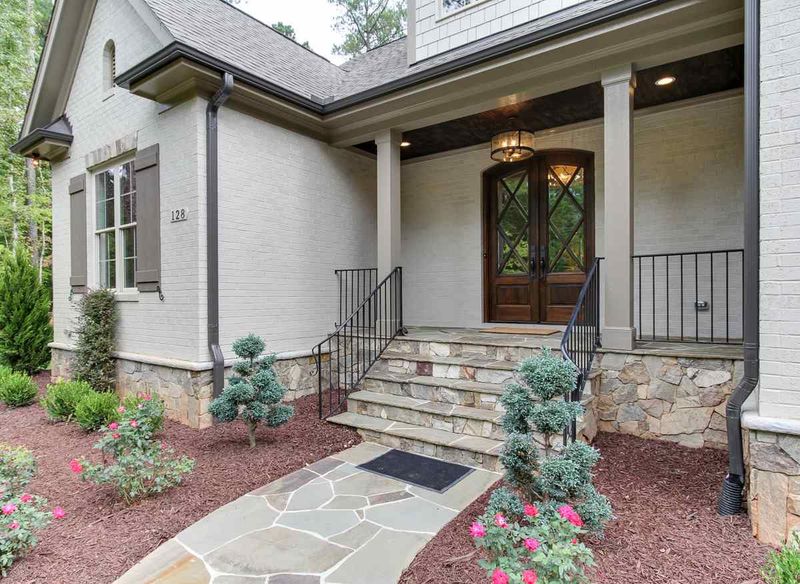 128 Chatterson Dr, Raleigh, NC 27615