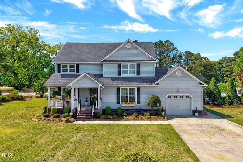 128 Christy Ln, Dunn, NC 28334