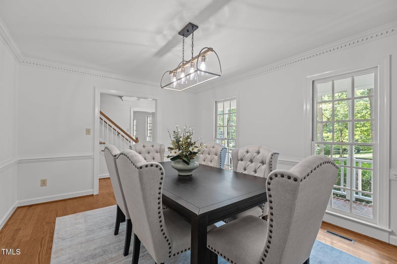 128 Cobblestone Dr, Chapel Hill, NC 27516