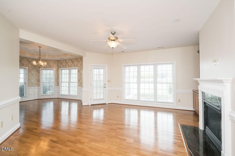 128 Crescent Dr, Dunn, NC 28334