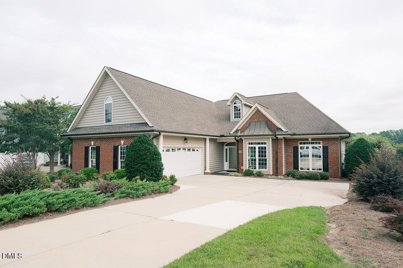 128 Crescent Dr, Dunn, NC 28334