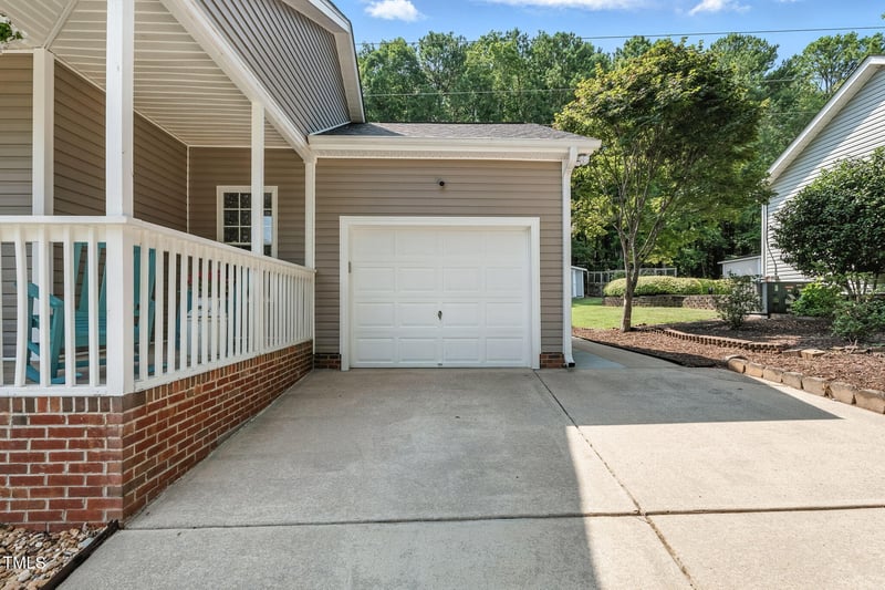 128 Crossfire Rd, Holly Springs, NC 27540