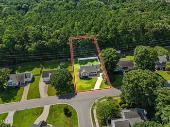 128 Crossfire Rd, Holly Springs, NC 27540