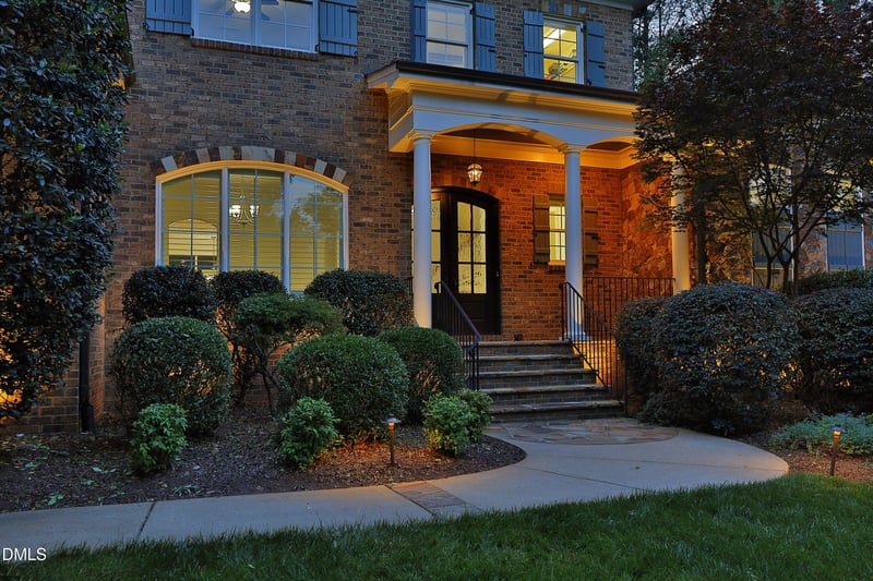 128 Dartmoor Ln, Raleigh, NC 27614