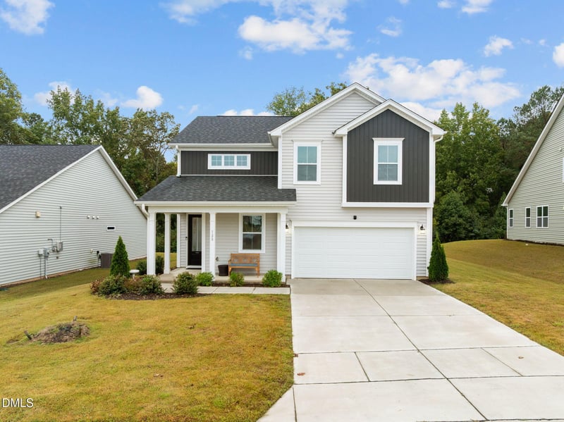 128 Davinhall Dr, Fuquay Varina, NC 27526