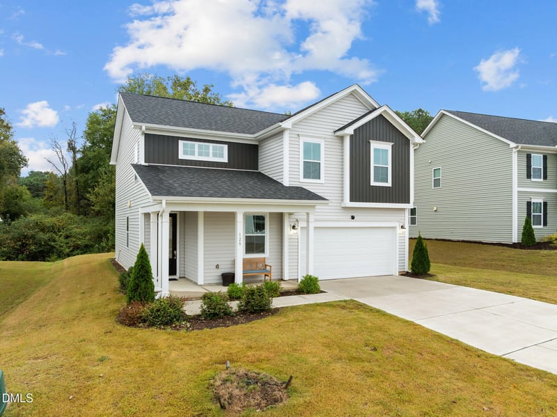 128 Davinhall Dr, Fuquay Varina, NC 27526