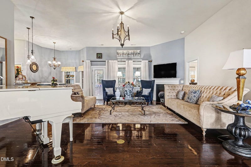 128 Dereham Ln, Garner, NC 27529