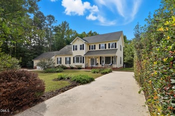 128 Fieldstone Dr, Burlington, NC 27215