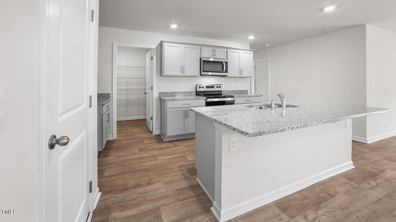 128 Global Ave, Fuquay Varina, NC 27526