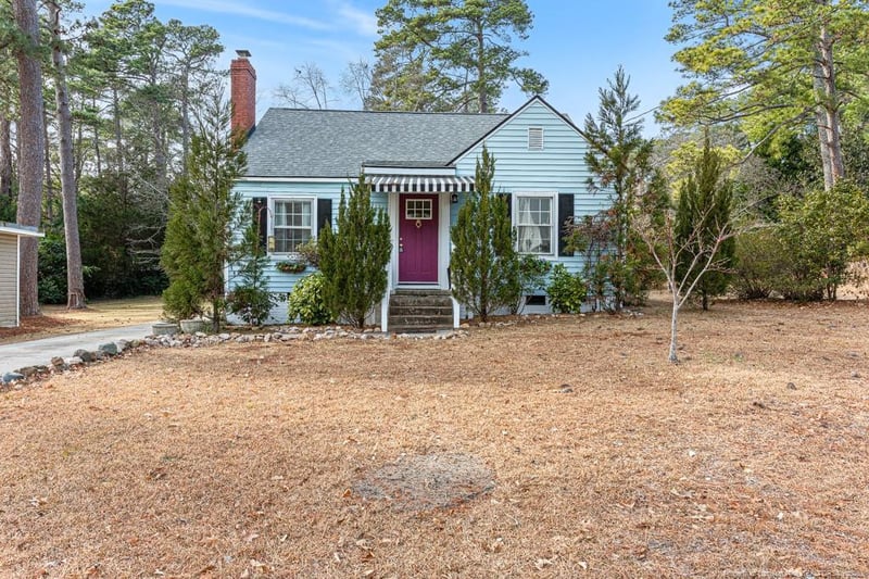 128 John St, Fayetteville, NC 28305