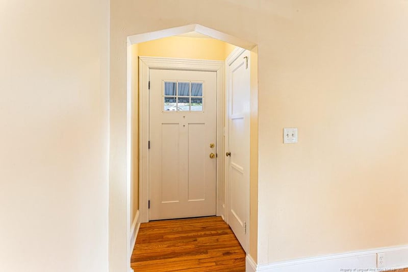 128 John St, Fayetteville, NC 28305