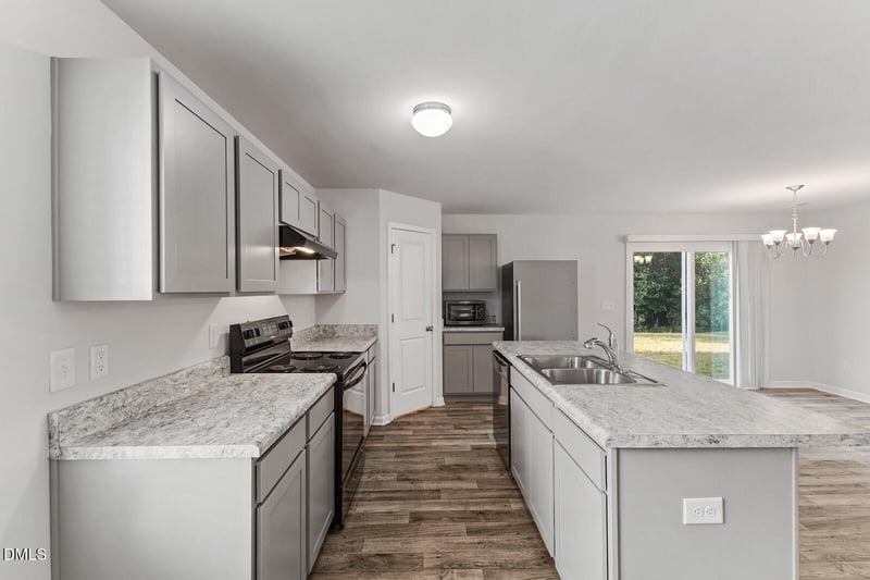 128 Maple Tree Ln, Clayton, NC 27527