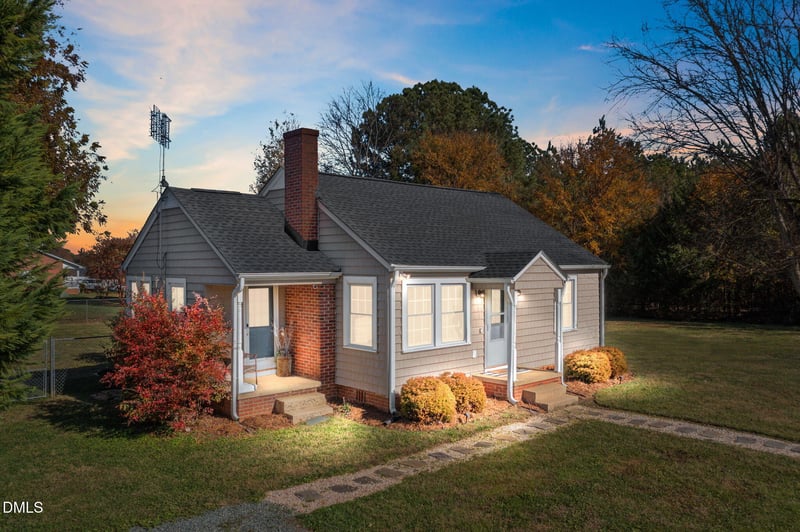 128 Moore St, Graham, NC 27253