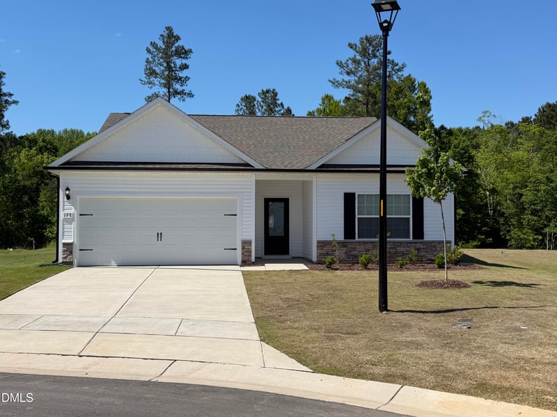 128 Neuse Hollow Ct, Clayton, NC 27527