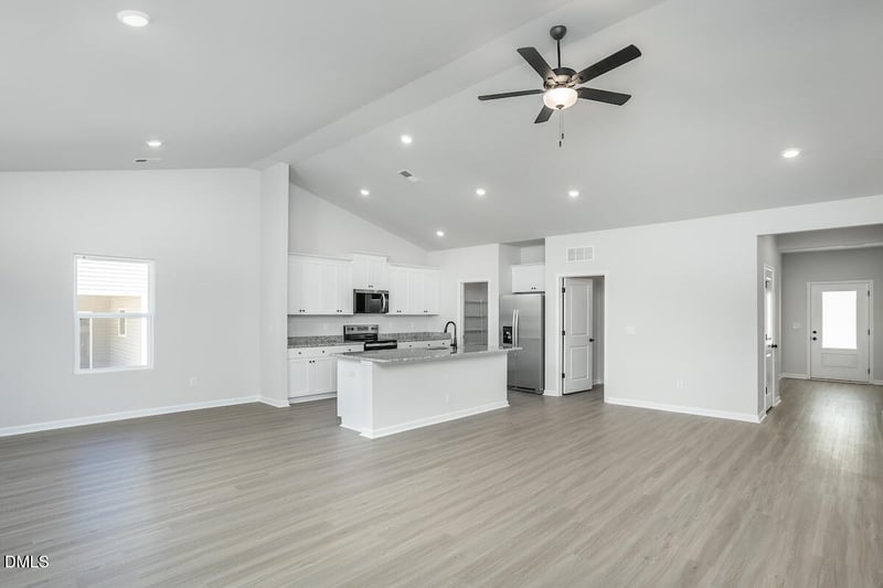 128 Neuse Hollow Ct, Clayton, NC 27527