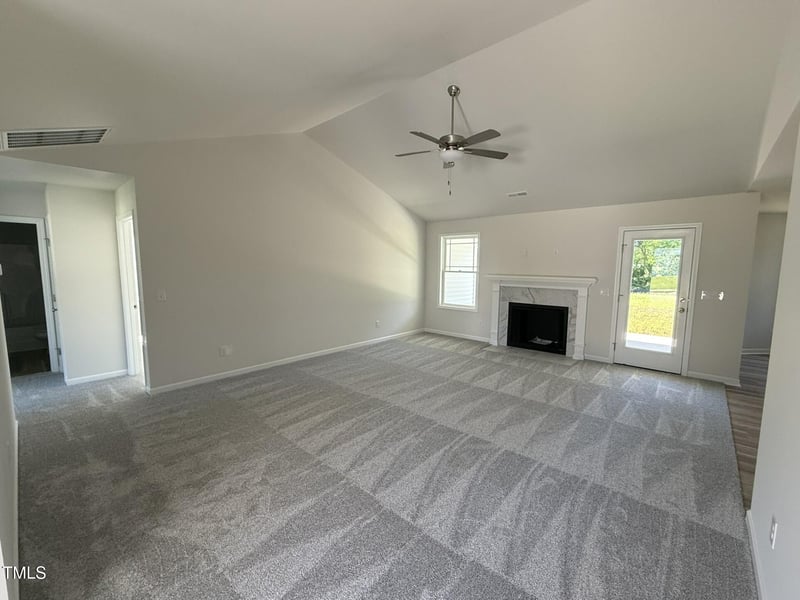 128 Oakfield Trace Dr, Four Oaks, NC 27524