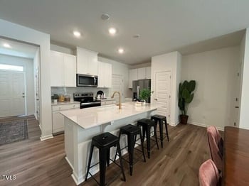 128 Parker Ln, Mebane, NC 27302