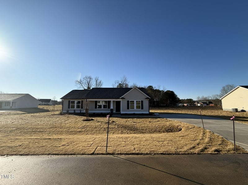 128 Pate Landing Dr, Selma, NC 27576