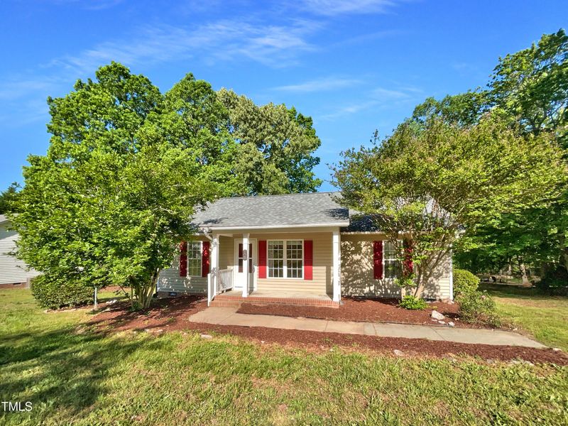 128 Percheron Dr, Zebulon, NC 27597