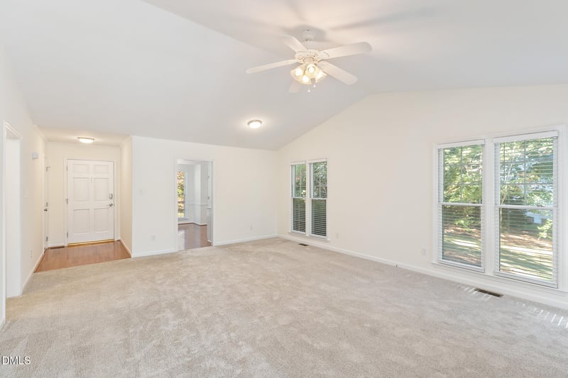 128 Pickett Ln, Cary, NC 27511