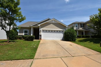 128 Plymouth Dr, Clayton, NC 27520