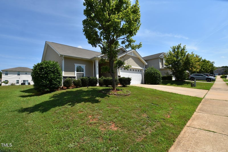 128 Plymouth Dr, Clayton, NC 27520