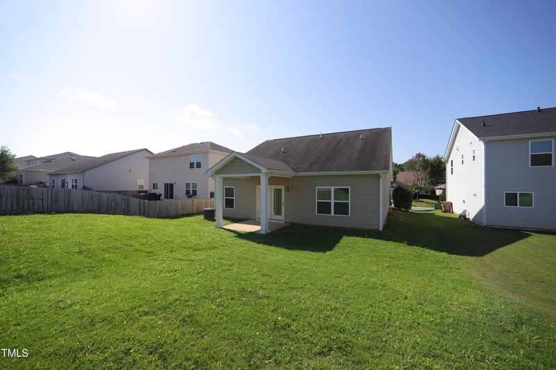 128 Plymouth Dr, Clayton, NC 27520