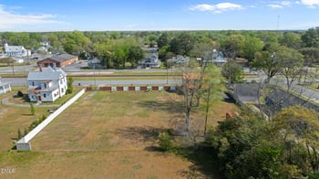 128 Railroad St, La Grange, NC 28551