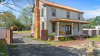 128 Railroad St, La Grange, NC 28551