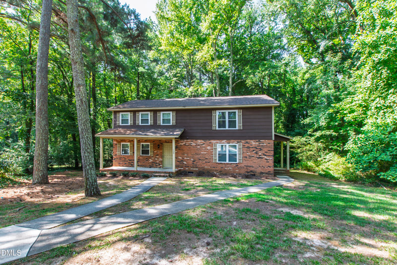 128 Rainbow Ct, Cary, NC 27511