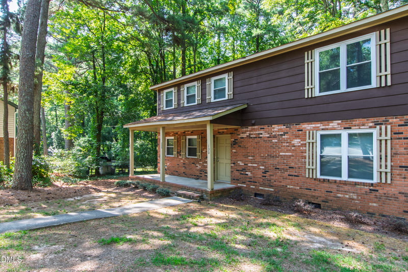 128 Rainbow Ct, Cary, NC 27511