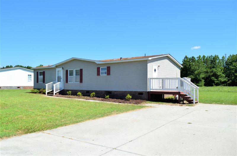 128 Ray Dr, Smithfield, NC 27577