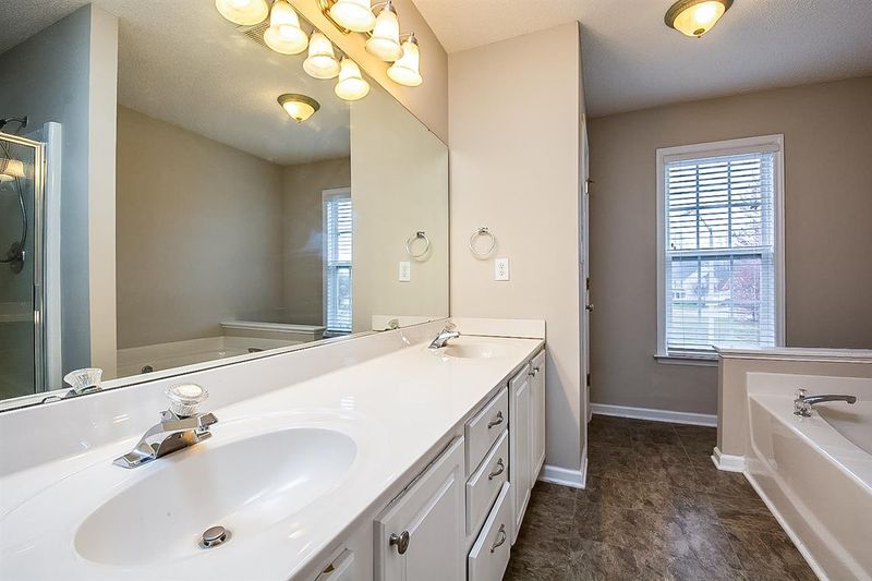 128 Rock Fish Ln, Garner, NC 27529