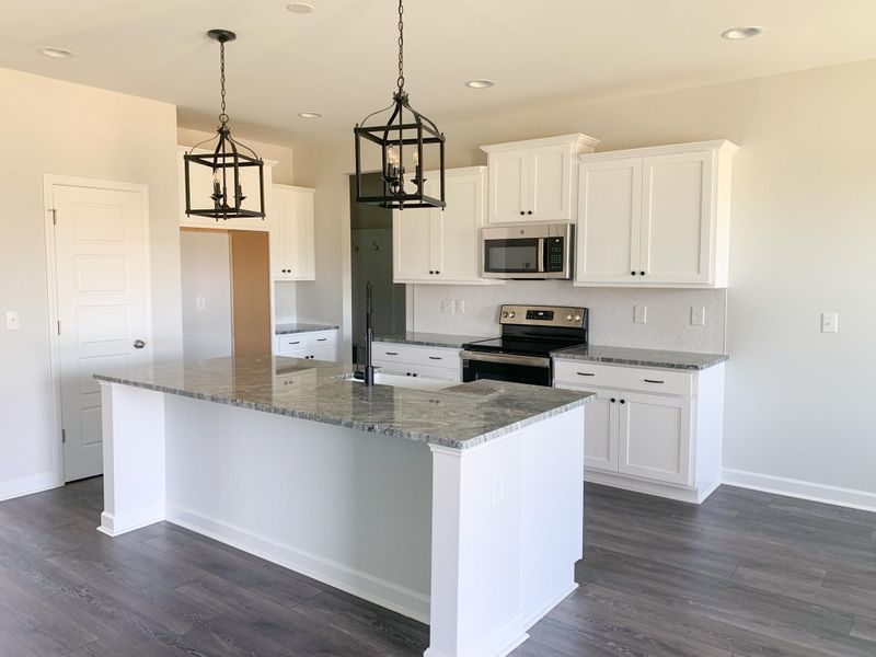 128 W Sand Luggs Ct, Angier, NC 27501