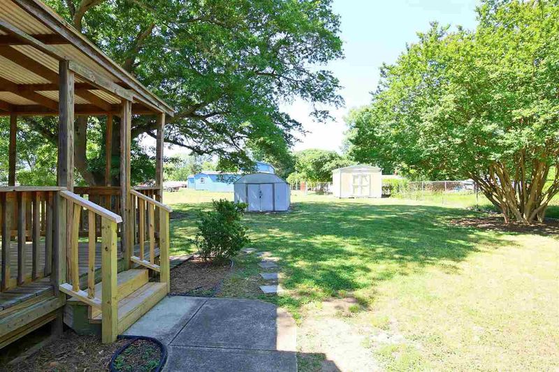 128 Spring Park Rd, Wake Forest, NC 27587