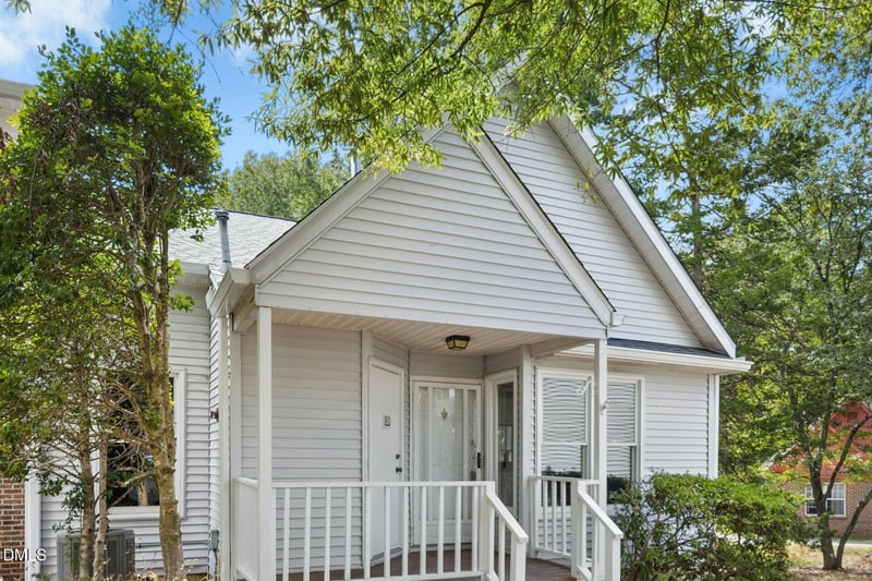 128 St Andrews Ln, Chapel Hill, NC 27517