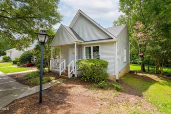 128 St Andrews Ln, Chapel Hill, NC 27517