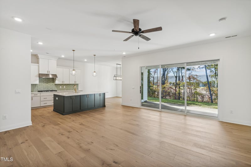 128 Stonender Dr, Holly Springs, NC 27540