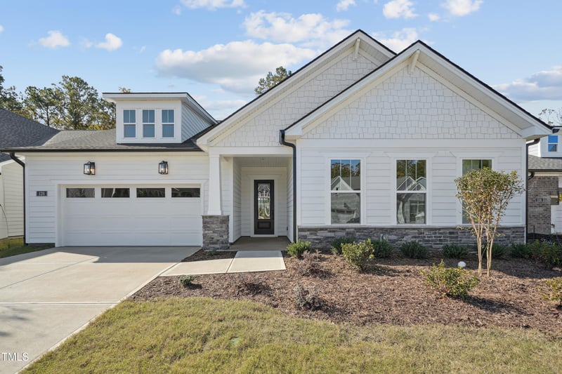 128 Stonender Dr, Holly Springs, NC 27540