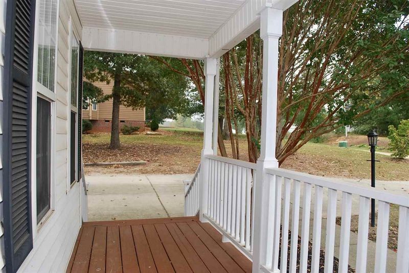 128 Susan Dr, Garner, NC 27529