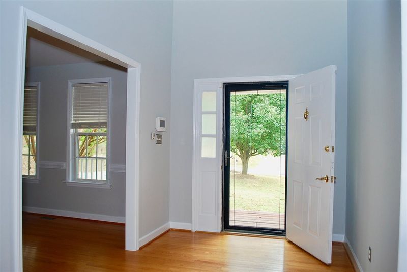 128 Susan Dr, Garner, NC 27529