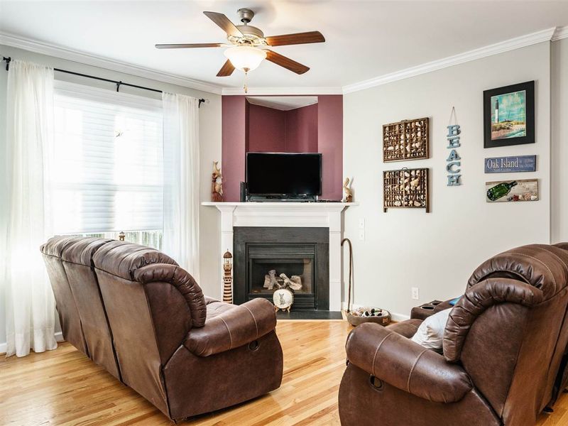 128 Tuska Hills Dr, Holly Springs, NC 27540