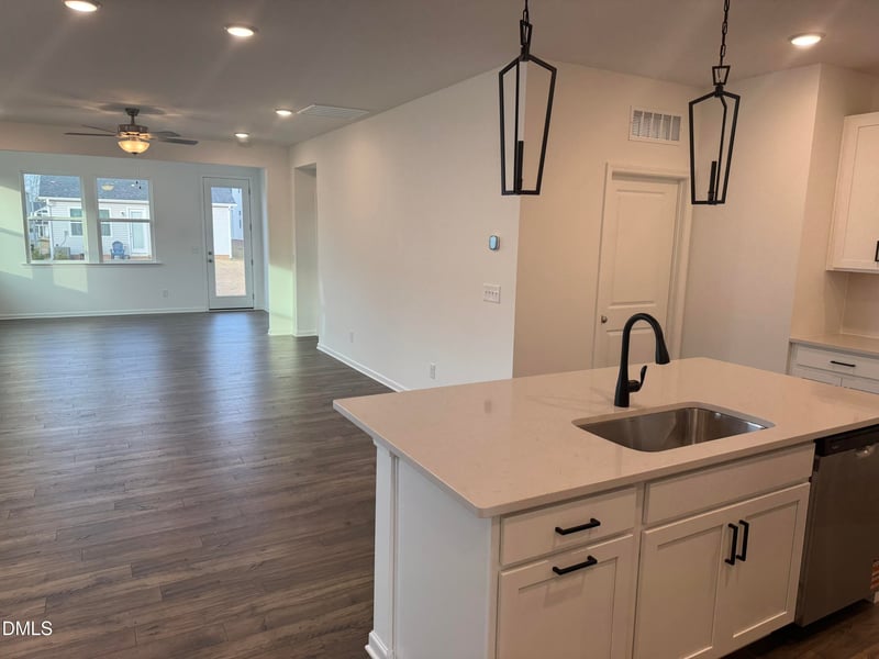 128 Vulcan St, Garner, NC 27529