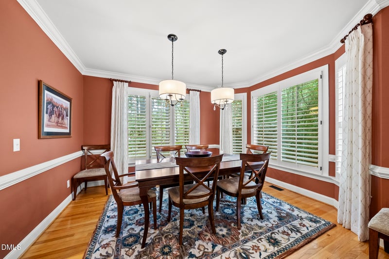 128 Wheatsbury Dr, Cary, NC 27513