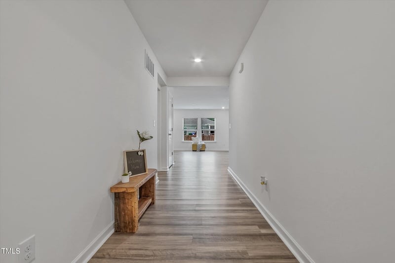 128 Willow Grove Ln, Fuquay Varina, NC 27526