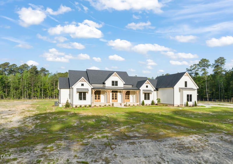 1280 Dickinson Rd, Smithfield, NC 27577
