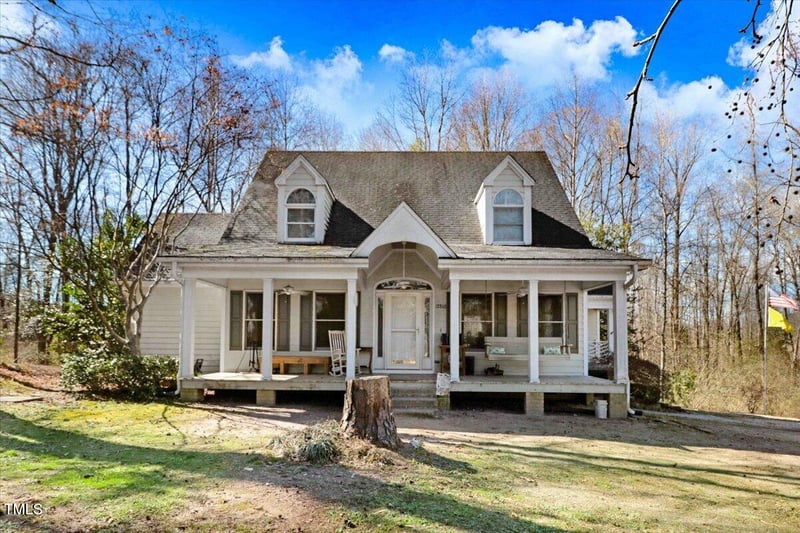 12808 Old Stage Rd, Willow Springs, NC 27592