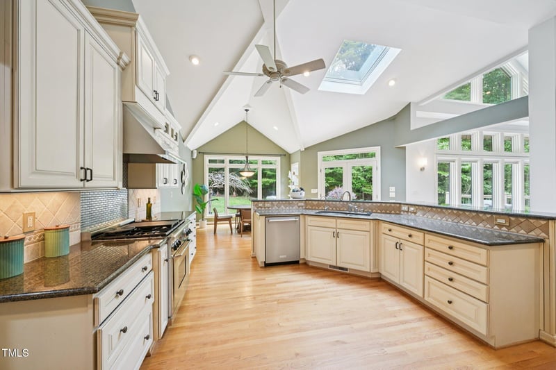 12812 Lindley Dr, Raleigh, NC 27614